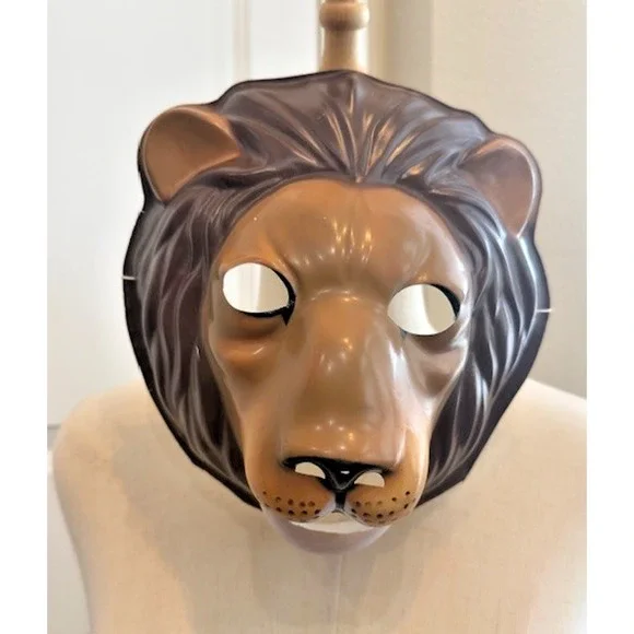 Vintage Disney Mold Plastic Lion Mask King Beast Jungle Animal Halloween Costume - Picture 2 of 13